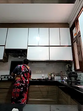 Snapshot of Hot-Sana2 chatting on March 8, 2026, 5:33 am Hot-Sana2 online show from March 8, 2026, 5:33 am