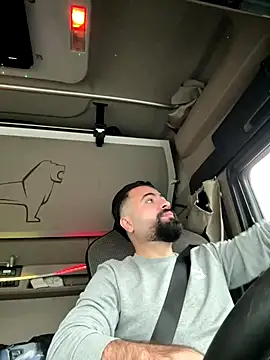 Snapshot of JanSy0 chatting on December 19, 2025, 1:29 pm JanSy0 online show from December 19, 2025, 1:29 pm