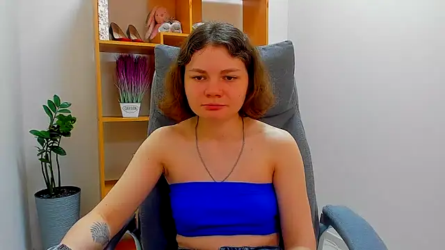 Snapshot of Stella-Maers chatting on April 29, 2026, 7:23 am Stella-Maers online show from April 29, 2026, 7:23 am