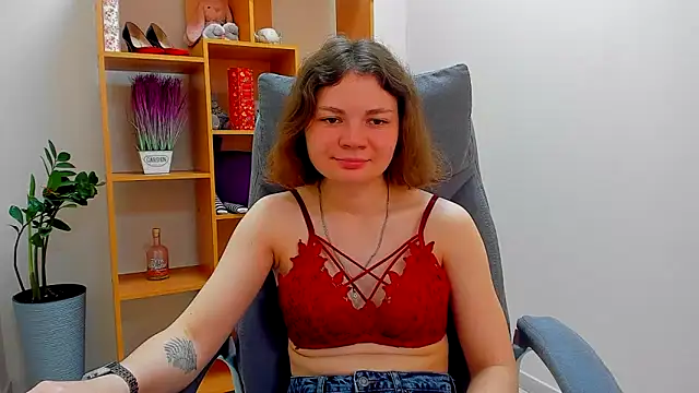 Snapshot of Stella-Maers chatting on May 21, 2026, 7:15 am Stella-Maers online show from May 21, 2026, 7:15 am