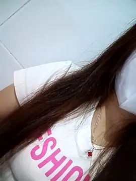 Snapshot of LevyCii99 chatting on November 1, 2025, 7:32 am LevyCii99 online show from November 1, 2025, 7:32 am