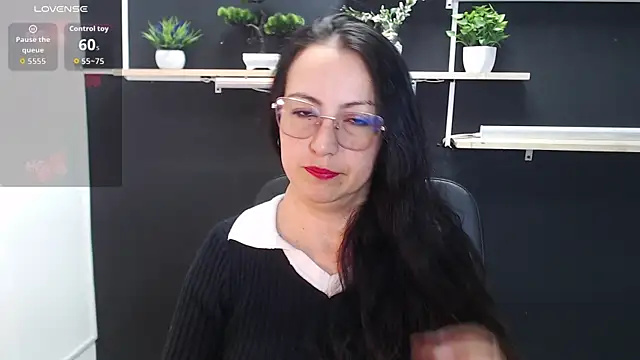 Lauryn Jones online show from April 25, 2026, 5:21 pm