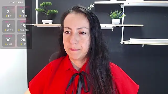 Lauryn Jones online show from May 15, 2026, 6:04 pm