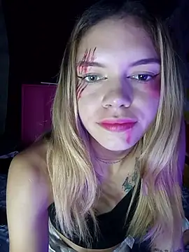 alexandra-manolo online show from October 31, 2025, 11:50 pm