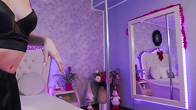 GracieCute online show from January 4, 2025, 4:12 am