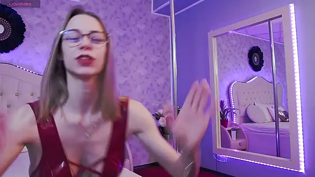 GracieCute online show from January 10, 2025, 4:12 am
