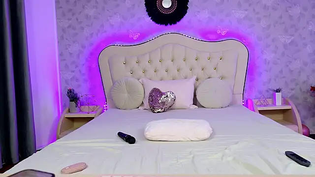 Snapshot of GracieCute chatting on October 9, 2025, 3:37 am GracieCute online show from October 9, 2025, 3:37 am