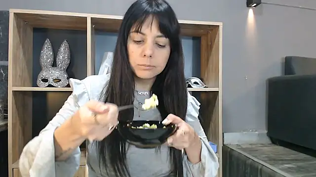 mickystrumia23 online show from July 6, 2026, 4:42 pm