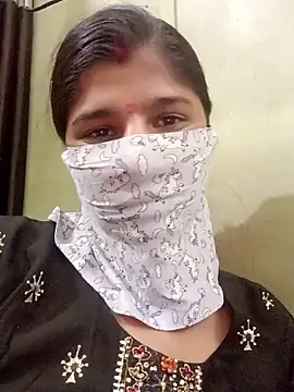 Snapshot of Hot__cute001 chatting on November 3, 2025, 8:37 am Hot  cute001 online show from November 3, 2025, 8:37 am