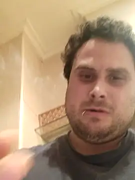 Snapshot of Gitano_2312 chatting on November 1, 2025, 5:26 pm Gitano 2312 online show from November 1, 2025, 5:26 pm