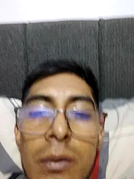 Snapshot of Jonathan198712 chatting on November 1, 2025, 9:33 am Jonathan198712 online show from November 1, 2025, 9:33 am