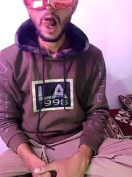 baby Cpl21 online show from December 19, 2025, 11:06 am