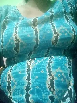 Snapshot of Tina_250 chatting on April 16, 2026, 1:23 pm Tina 250 online show from April 16, 2026, 1:23 pm