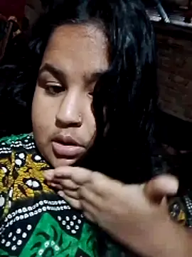 Snapshot of Cute_huny chatting on November 2, 2025, 4:04 am Cute huny online show from November 2, 2025, 4:04 am