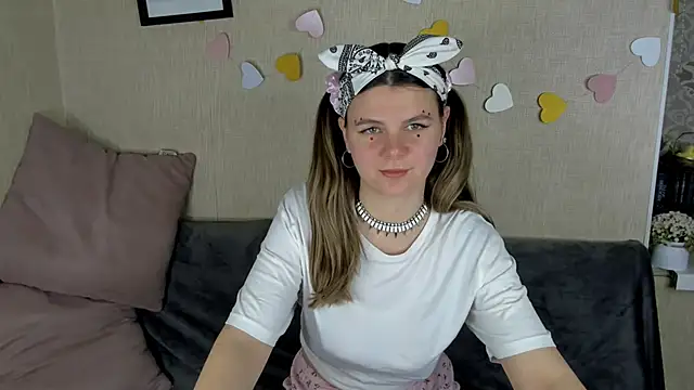 Zorianaa online show from May 4, 2026, 8:38 pm