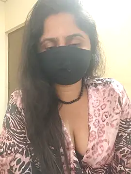 mouni499 online show from February 8, 2026, 12:08 pm