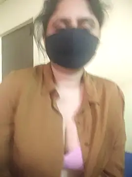 mouni499 online show from March 8, 2026, 5:39 pm