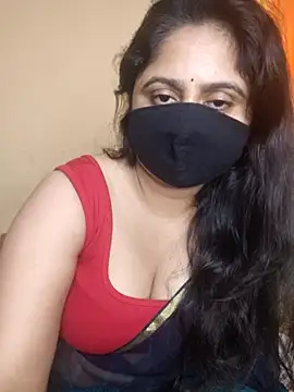 Snapshot of mouni499 chatting on June 18, 2026, 9:25 am mouni499 online show from June 18, 2026, 9:25 am