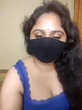 Snapshot of mouni499 chatting on June 18, 2026, 9:30 pm mouni499 online show from June 18, 2026, 9:30 pm