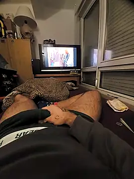 Snapshot of styke12 chatting on November 1, 2025, 5:15 pm styke12 online show from November 1, 2025, 5:15 pm