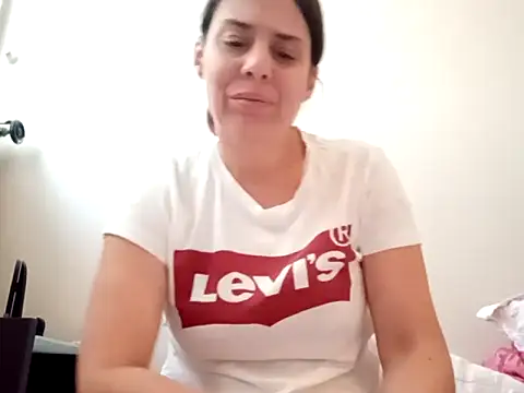 hotnathy69 online show from December 5, 2025, 8:12 am