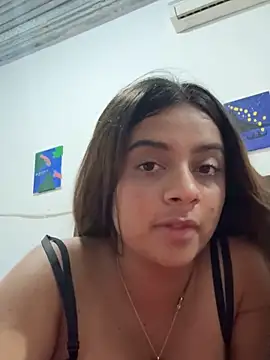 Snapshot of dulce_lian chatting on November 12, 2025, 8:19 pm dulce lian online show from November 12, 2025, 8:19 pm