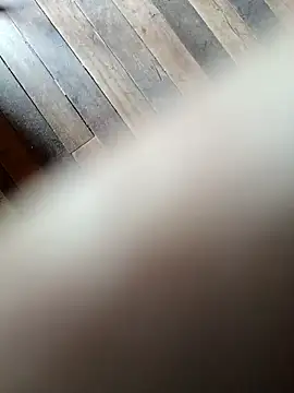 ruiviinhaah online show from February 28, 2026, 5:36 pm