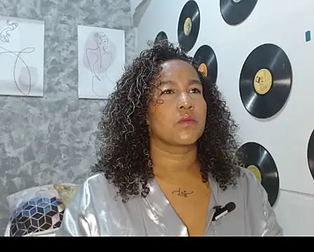 Ambar foxy online show from November 14, 2025, 7:45 pm