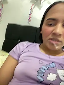 Ivy 08 online show from May 15, 2026, 1:23 am