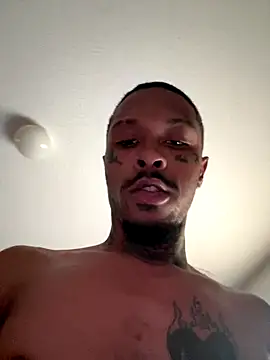 Snapshot of urnewfantasyzzz chatting on November 7, 2025, 5:13 pm urnewfantasyzzz online show from November 7, 2025, 5:13 pm