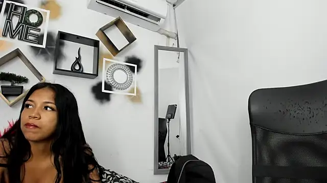 YuleimysAndAlex online show from November 20, 2025, 3:07 am