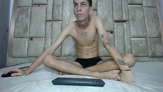 Who-am-I-201 online show from November 26, 2025, 10:44 pm