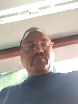 suraj696 online show from November 16, 2025, 4:40 am