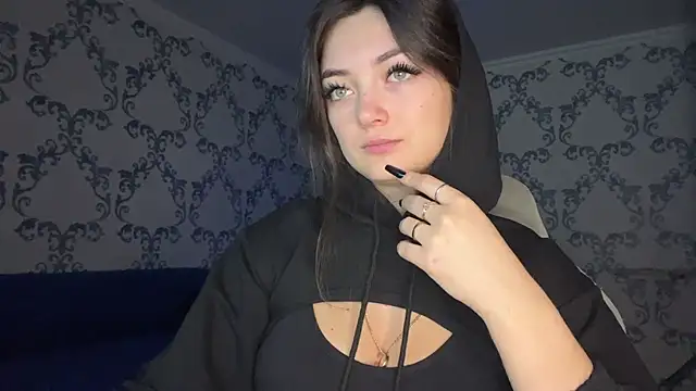 TwotyBright online show from February 7, 2026, 6:06 am