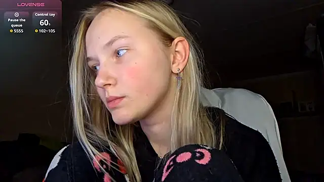 KarinRobertson online show from February 20, 2026, 4:07 pm