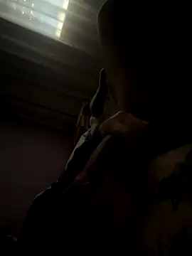 brochagorda24 online show from November 3, 2025, 7:42 am