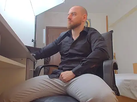 Snapshot of Ryanstone_ chatting on March 16, 2026, 5:13 am Ryanstone online show from March 16, 2026, 5:13 am