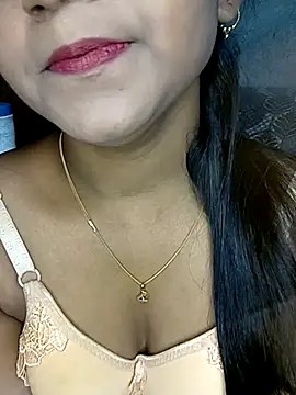 Neha533 online show from November 5, 2025, 6:08 pm