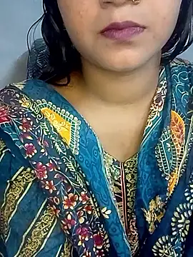Neha533 online show from April 30, 2026, 4:13 pm