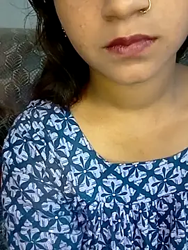Neha533 online show from May 4, 2026, 7:10 pm
