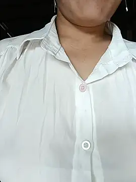 Snapshot of Sara_pusyy chatting on June 25, 2026, 5:12 am Sara pusyy online show from June 25, 2026, 5:12 am