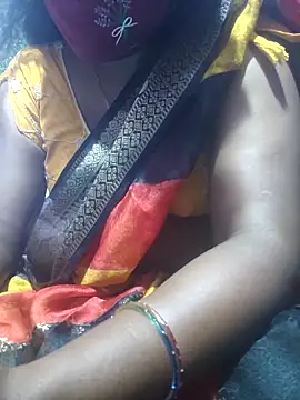 hyd couple7878 online show from April 30, 2026, 5:52 pm