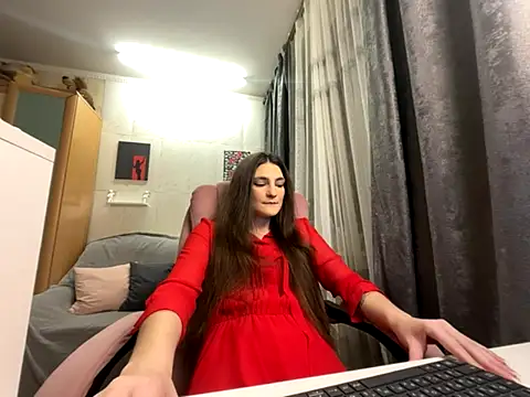 HelgaMun online show from November 12, 2025, 10:26 am