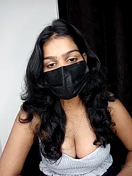 Aarti909090 online show from December 1, 2025, 4:12 pm