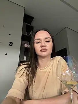 juicy pumpkin online show from November 7, 2025, 9:15 pm