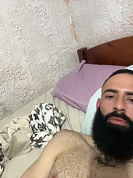 favoritobb9711 online show from November 12, 2025, 4:57 am