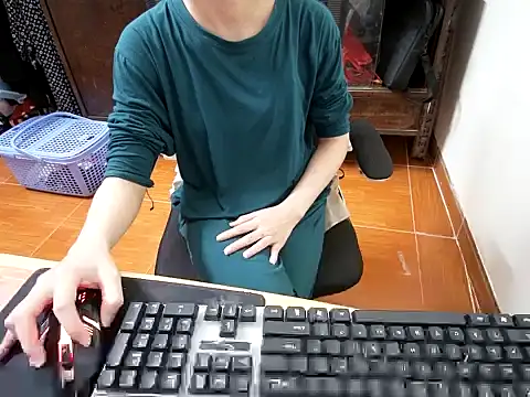 Snapshot of ---Lusi03--- chatting on February 27, 2026, 10:59 am ---Lusi03--- online show from February 27, 2026, 10:59 am