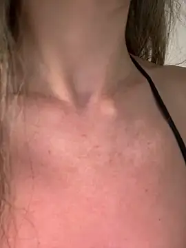 Melzinhasweet online show from April 1, 2026, 4:04 pm