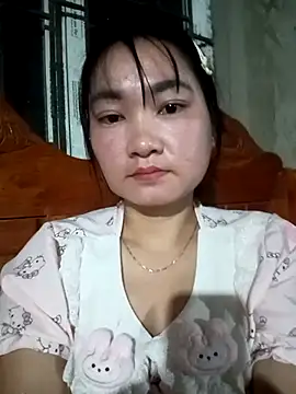 Snapshot of buom-xinh chatting on November 4, 2025, 1:32 pm buom-xinh online show from November 4, 2025, 1:32 pm