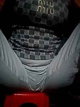 LenaLy2k online show from November 20, 2025, 1:00 pm